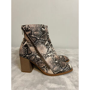 Women’s Snakeskin Mid Calf Boots Block Heel 8.5